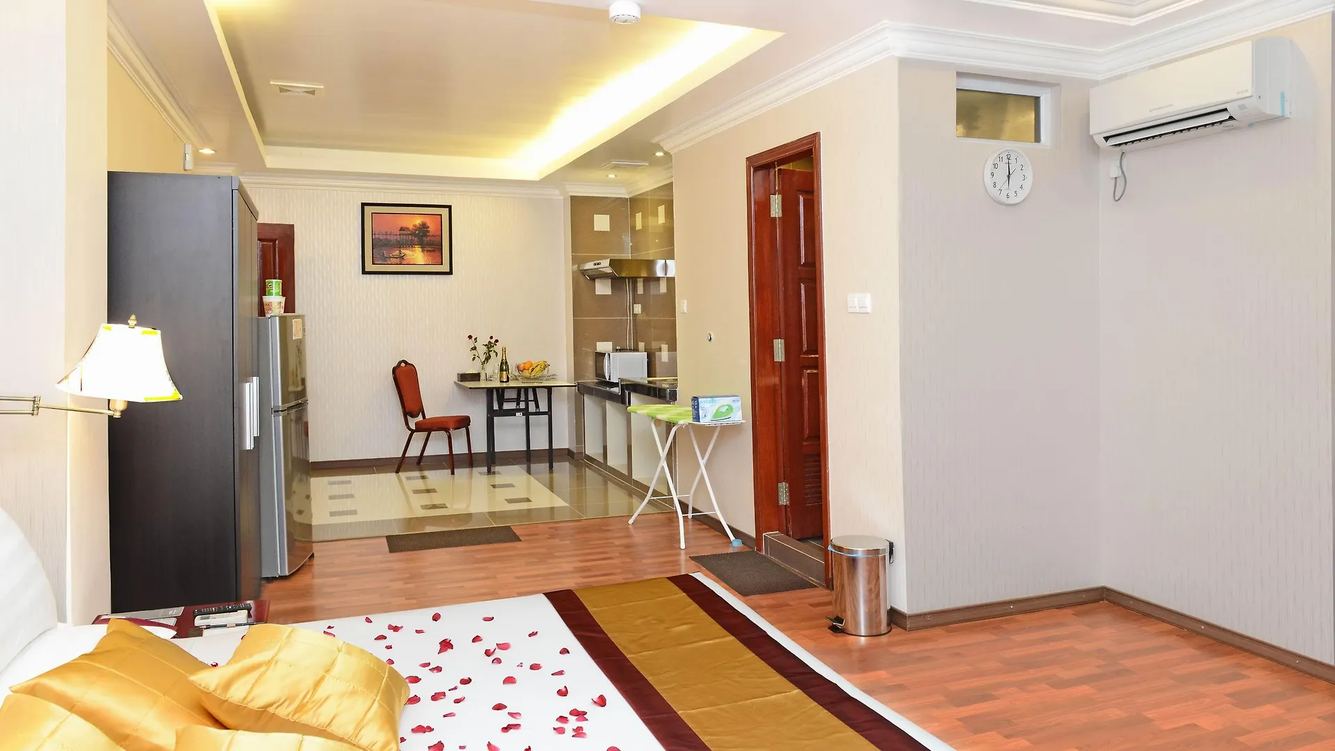 Hotel Grand United - Ahlone Branch Yangon