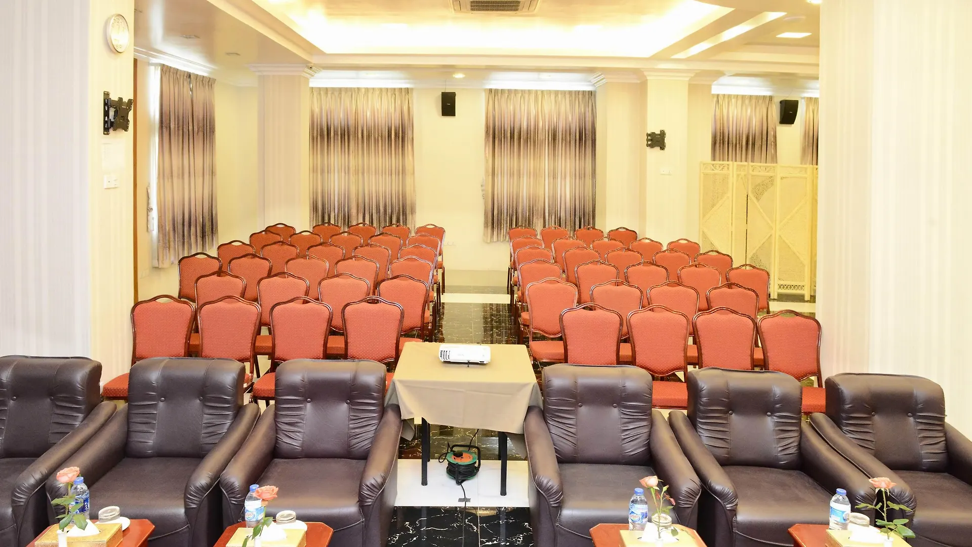 Hotel Grand United - Ahlone Branch Yangon